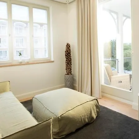 Summerbreeze Cloud By Interhome